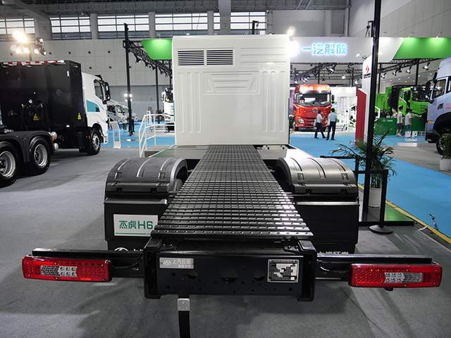 氫燃料電池卡車何時(shí)成熟?上汽紅巖:不需要十年,就是現(xiàn)在.jpg 氫燃料電池卡車何時(shí)成熟?上汽紅巖:不需要十年,就是現(xiàn)在.jpg