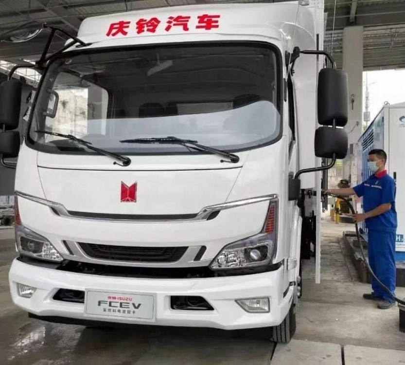 國內首座應用儲氫井技術 “氣氫電服”綜合加能站在重慶建成.jpg