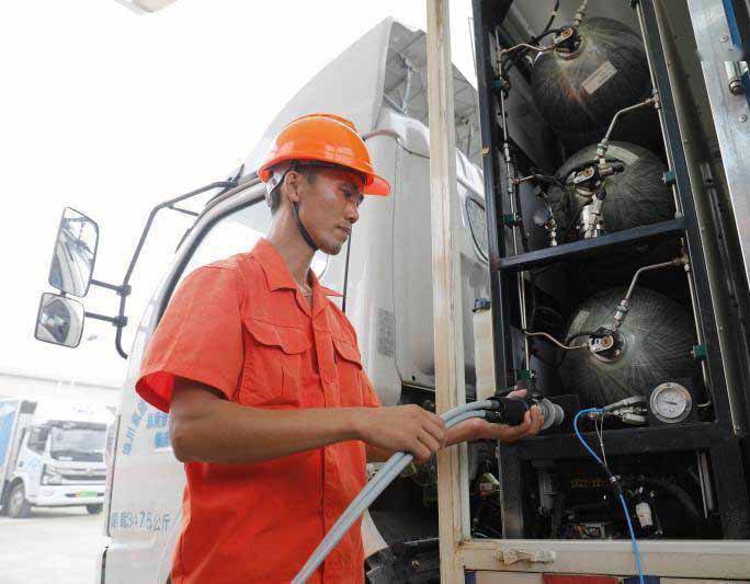 超千萬(wàn)補(bǔ)貼兌現(xiàn)!黃埔“氫”裝上陣,向“雙碳”目標(biāo)奮進(jìn).jpg 超千萬(wàn)補(bǔ)貼兌現(xiàn)!黃埔“氫”裝上陣,向“雙碳”目標(biāo)奮進(jìn).jpg