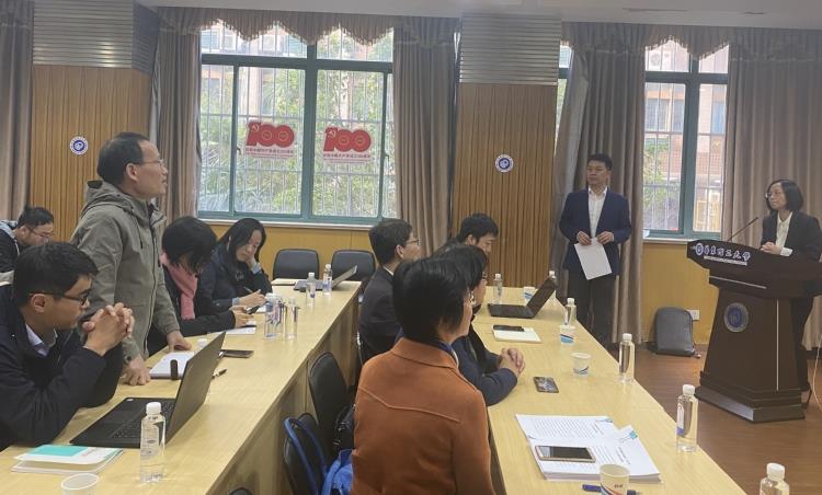 上海神力、億氫科技有限公司專家應邀到華東理工大學化工學院作學術報告.jpg 上海神力、億氫科技有限公司專家應邀到華東理工大學化工學院作學術報告.jpg