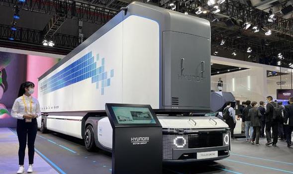 現代Trailer Drone概念卡車亮相,拉貨能手.jpg 現代Trailer Drone概念卡車亮相,拉貨能手.jpg