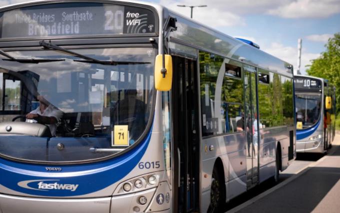 Air Products將為英國的20輛氫公交車提供液態(tài)氫.jpg Air Products將為英國的20輛氫公交車提供液態(tài)氫.jpg