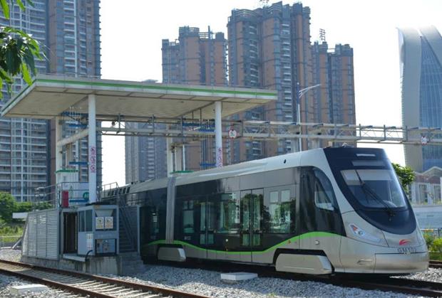 佛山市氫能源有軌電車進站加氫 佛山市氫能源有軌電車進站加氫