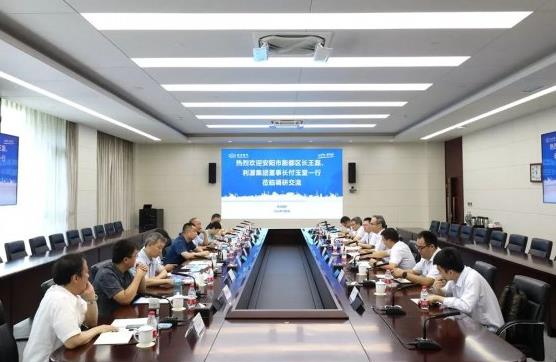 東方氫能林光平與安陽(yáng)殷都區(qū)長(zhǎng)洽談氫能產(chǎn)業(yè)合作