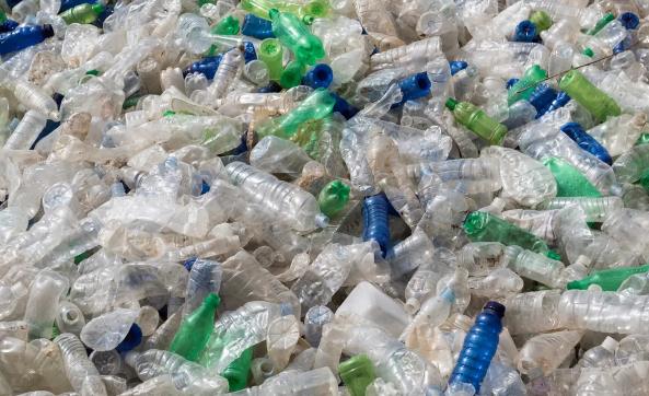 廢物轉化為塑料：與愛爾蘭發電廠能源合資的氫烏托邦