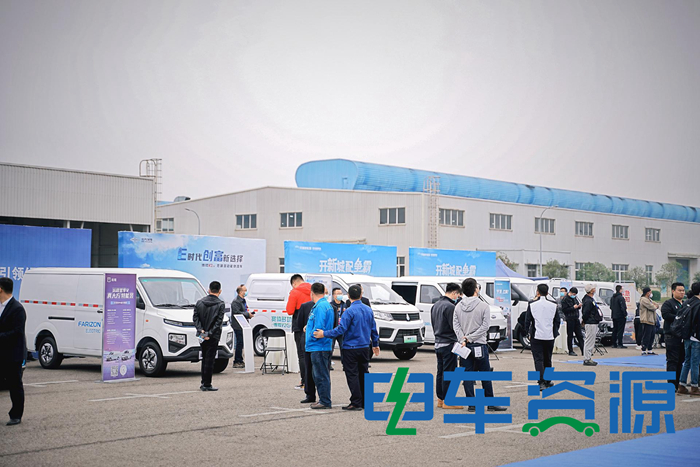 22 現場展車6_副本 700.jpg