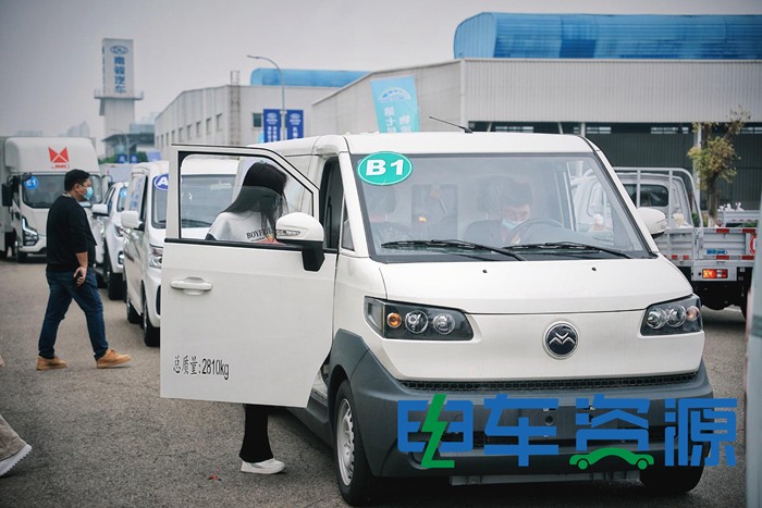 13 試乘試駕3_副本 700.jpg