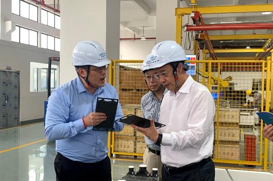 吉林省政協(xié)副主席吳靖平一行蒞臨新氫動力考察調研.jpg 吉林省政協(xié)副主席吳靖平一行蒞臨新氫動力考察調研.jpg