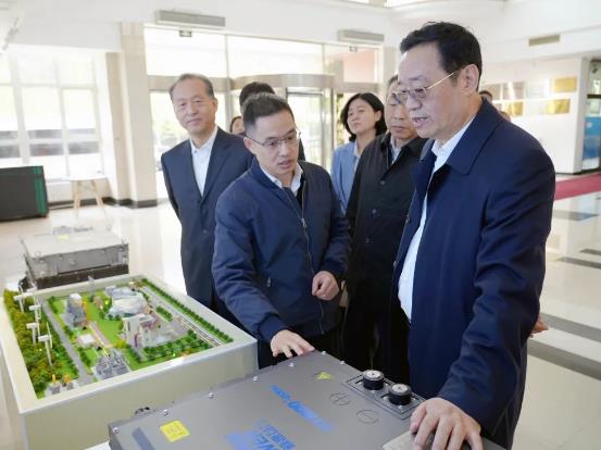 遼寧省政協副主席王明玉調研新源動力.jpg