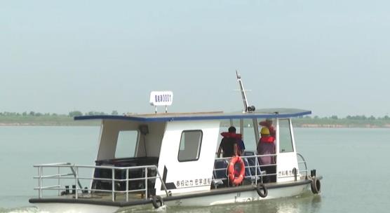 湖南首艘氫燃料電池小船下水試航.jpg
