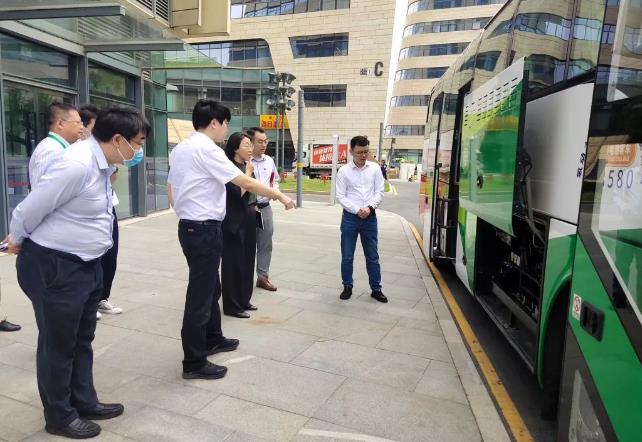 中國銀行來訪氫動力科技,深化氫能零碳交通合作.jpg 中國銀行來訪氫動力科技,深化氫能零碳交通合作.jpg