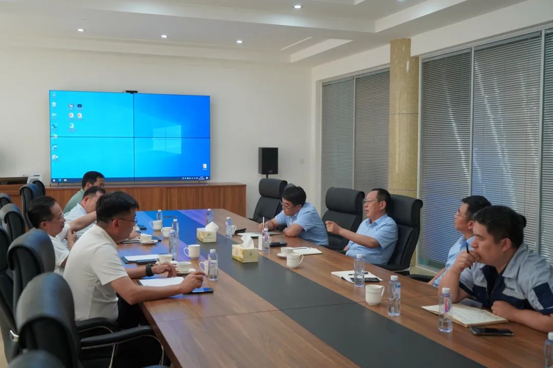濰柴動力領導蒞臨奧揚科技參觀交流2.jpg