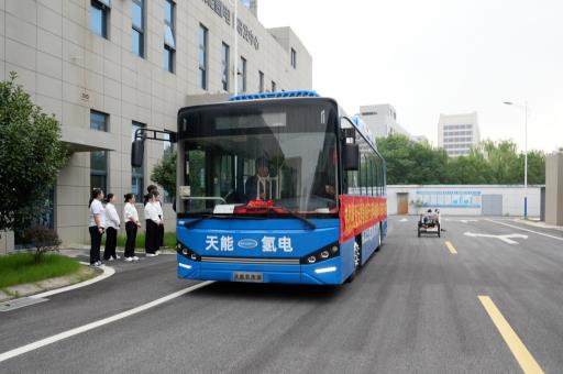 天能氫電大功率氫燃料電池系統“T1C-080B”成功裝車運行!1.jpg